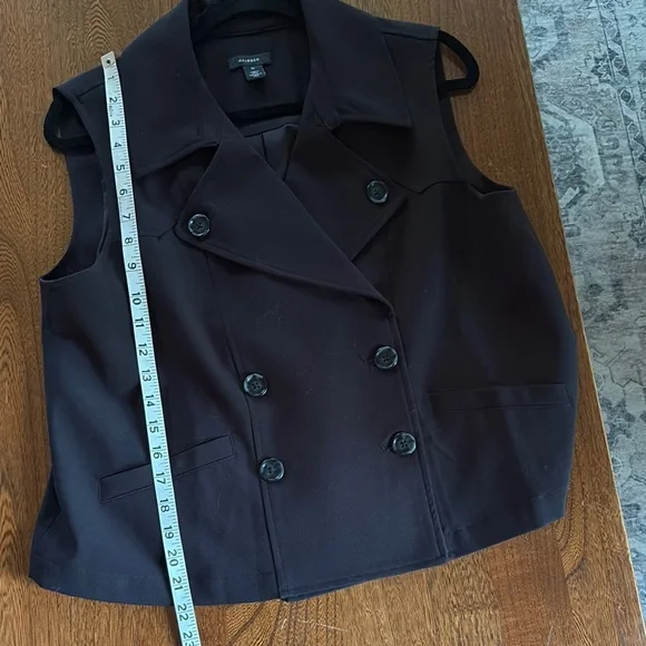 Halogen Black Women's Sleeveless Double-Breasted Trench Vest medium - Picture 4 of 16